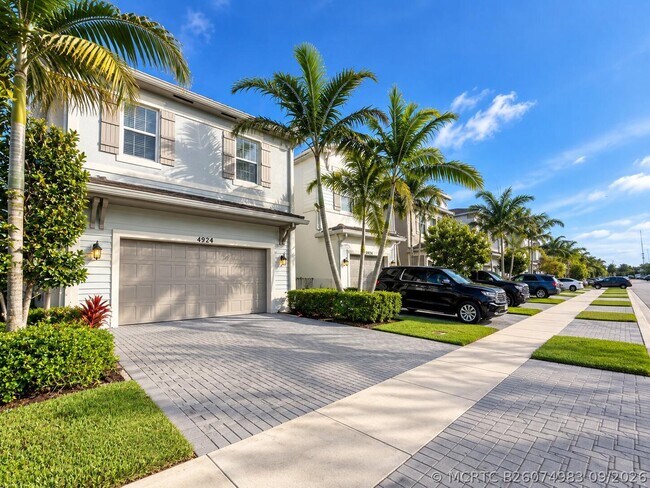 Foto del edificio - 4924 NW 48th Terrace