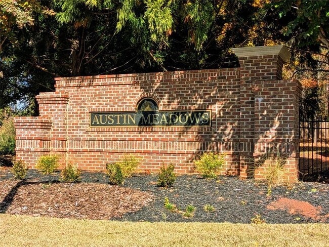 Building Photo - 1608 Austin Meadows Dr