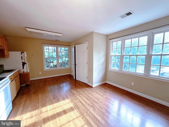 Building Photo - 13039 Glen Mill Rd