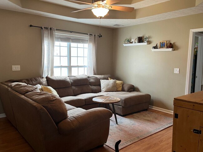 Foto del edificio - 4 Bedroom home in Smiths Station