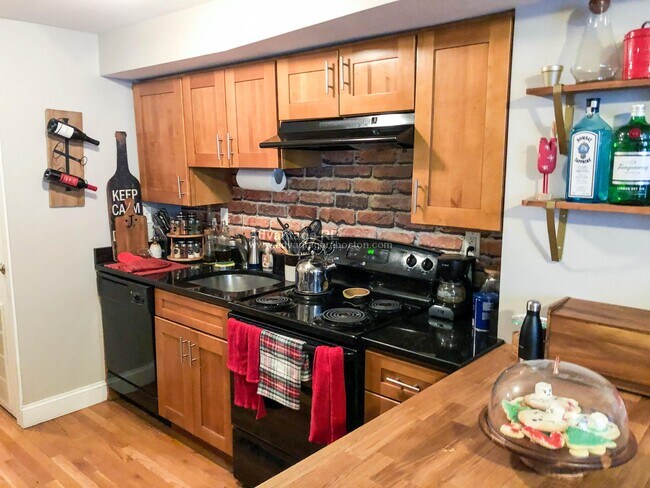 Foto del edificio - 23 Saint Lukes Rd