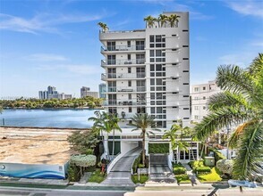 Building Photo - 9901 E Bay Harbor Dr