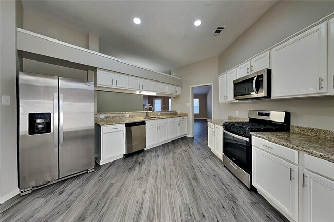 Foto del edificio - 3715 E Pin Oak Dr
