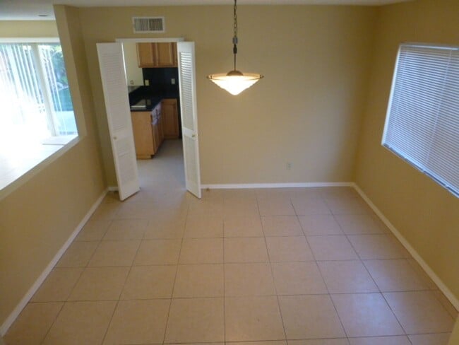 Building Photo - COMING SOON! 3 Bedroom Home for Rent in Ca...