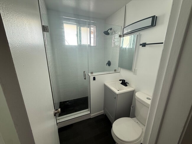 Bathroom - 612 El Redondo Ave