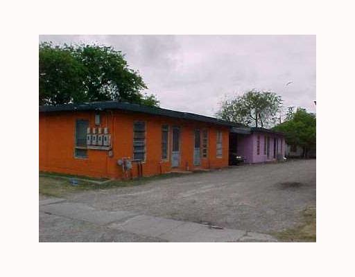  - 1202 Hancock St
