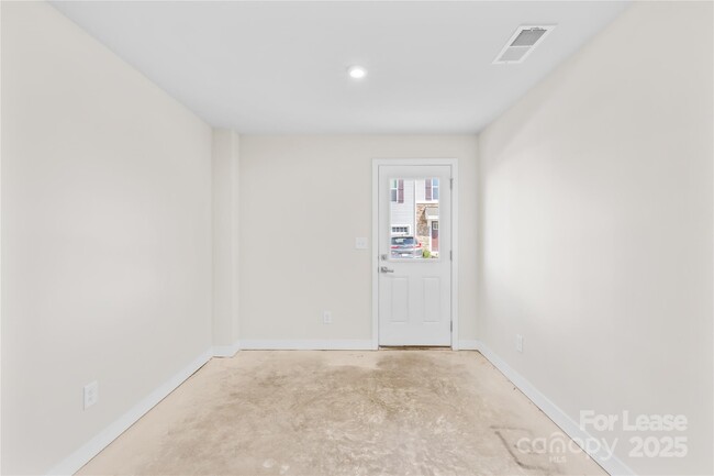 Building Photo - 1725 Aspire St