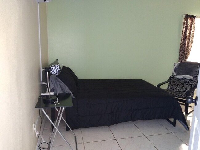 Foto del edificio - 106 Woodbury Pines Cir