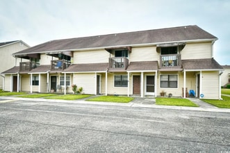 Building Photo - 801 Burcale Rd