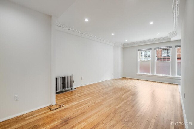 Foto del edificio - 560 O'Farrell St
