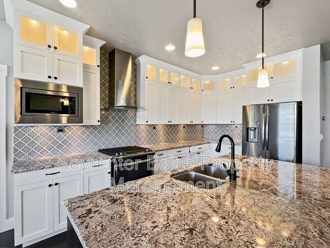 Foto del edificio - 6494 E Bend Ridge St