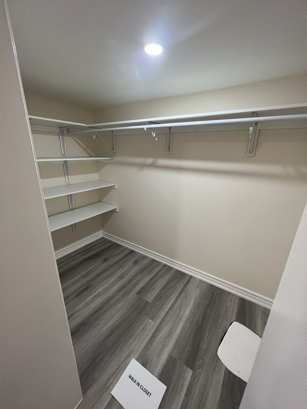 Photo du bâtiment - Beautiful 3 Bedrooms & 2 Bath for rent - L...