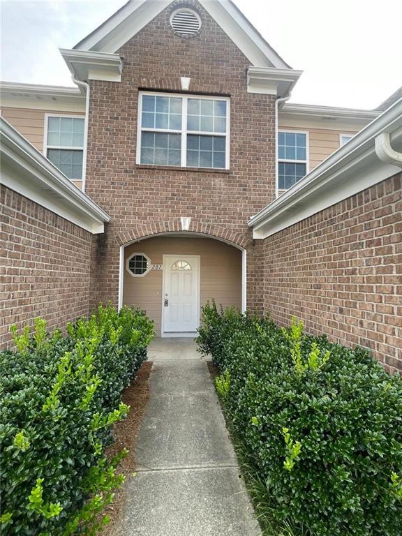 Building Photo - 282 Village Dr