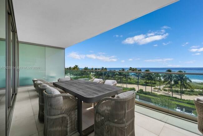 Foto del edificio - 10203 Collins Ave