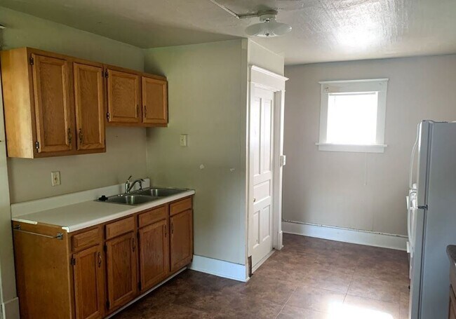 Foto del edificio - 830 Bowery St