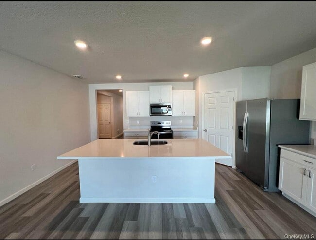 Building Photo - 114 Franklin Ave