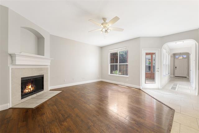 Foto del edificio - 5420 Waterwood Ct