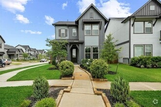 Building Photo - 1550 Park Path Dr