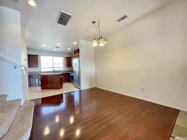 Foto del edificio - 3100 Sterling Ridge Cir