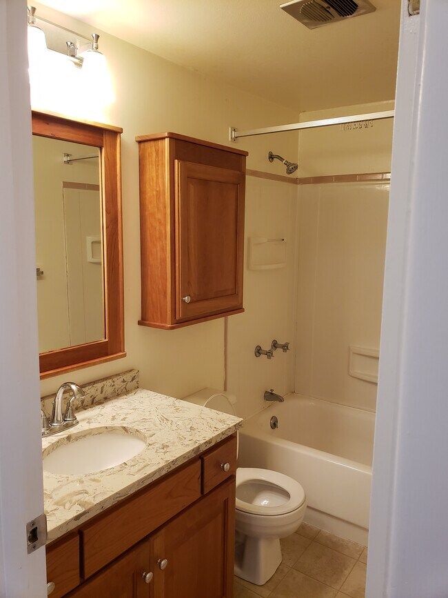 Foto del edificio - Wood Ridge Apartments