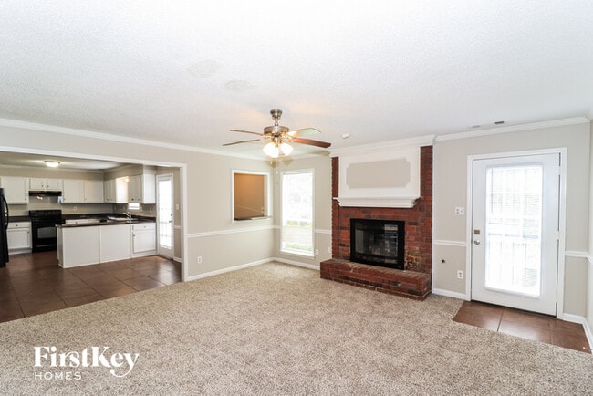 Building Photo - 7769 Hawkcrest Dr