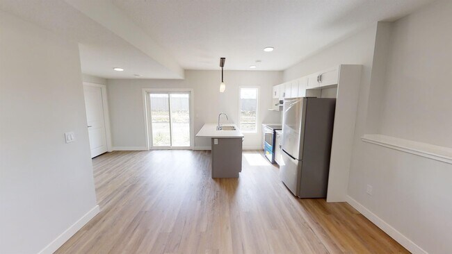 Photo du bâtiment - 10529-105133 133 Ave