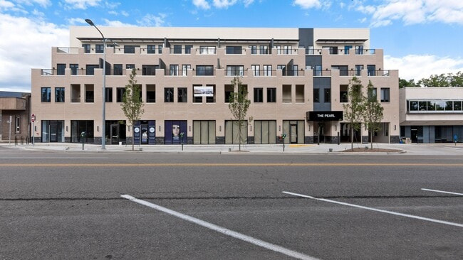Building Photo - 856 N Old Woodward Ave