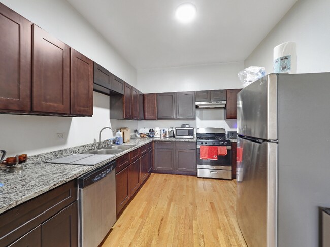 Foto del edificio - 4942 N Sheridan Rd