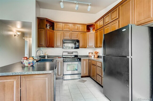 Building Photo - 3847 Mossy Rock Dr