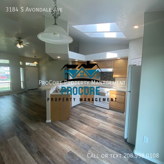 Foto del edificio - Spacious 3BR/2BA with Bonus Room & Fenced ...