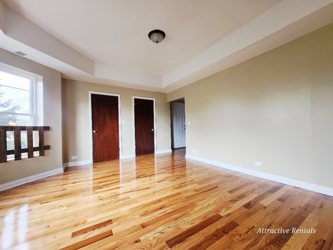 Building Photo - 207 N Parkside Ave