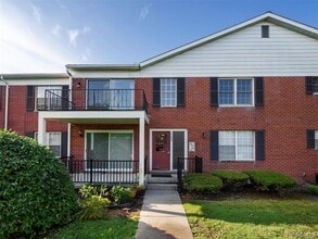Building Photo - 27689 Echo Valley W