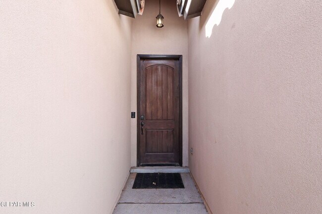 Building Photo - 13471 Everingham St