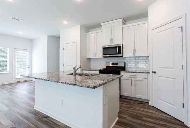 Building Photo - 364 White Tail Rd