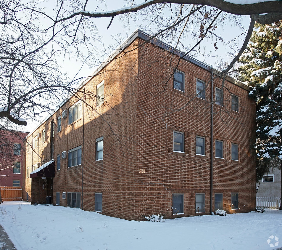 Primary Photo - The Laurel Flats