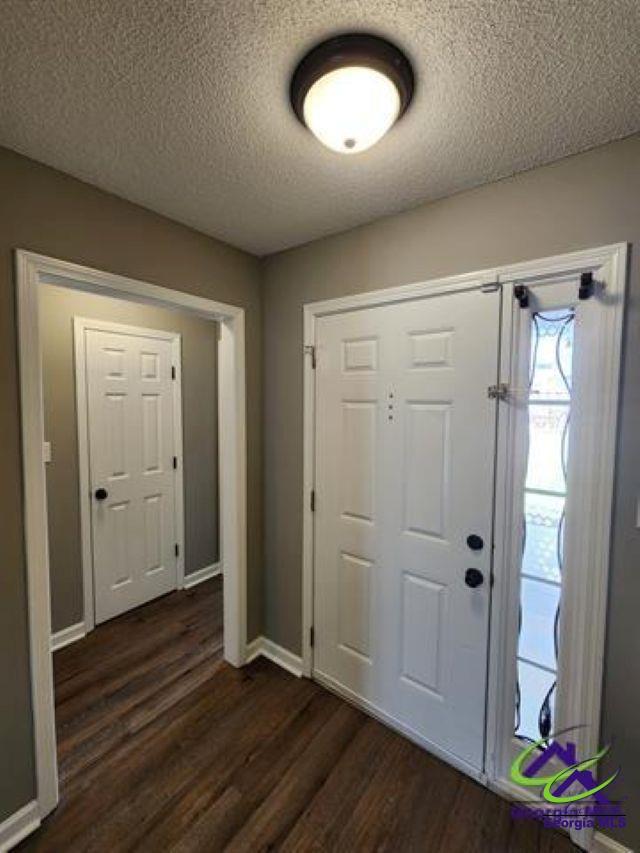 Foto del edificio - 123 Cedarland Dr