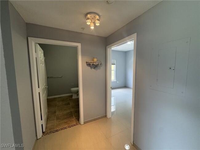 Building Photo - 11530 Villa Grand