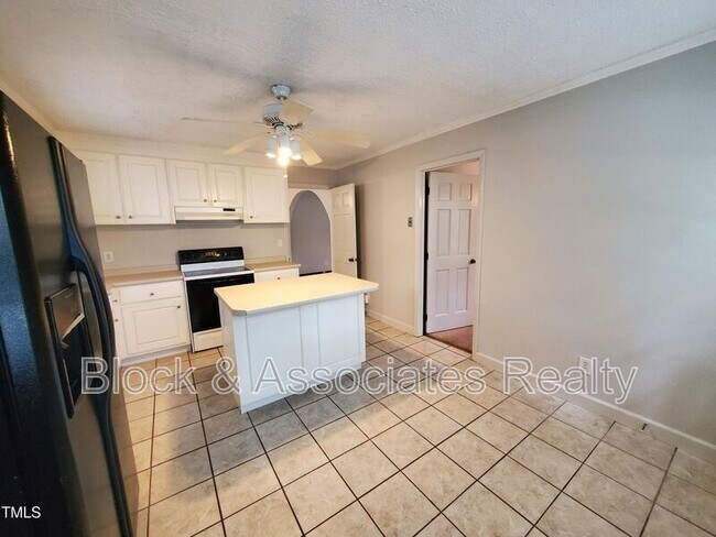 Foto del edificio - 1057 Dunsford Pl