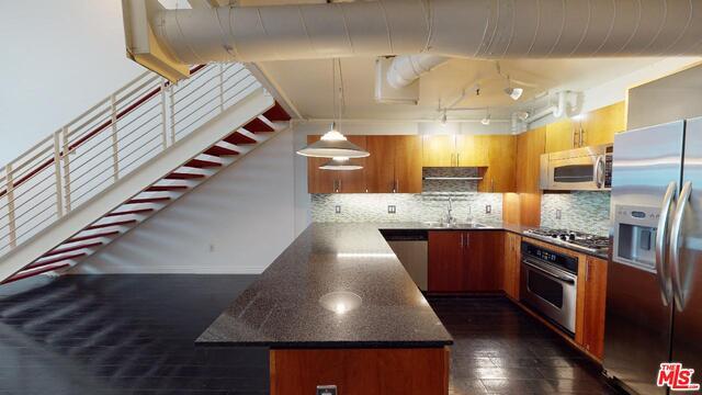 Foto del edificio - 1130 Flower St