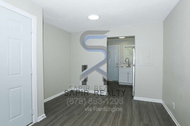 Foto del edificio - 2045 Alison Ct SW