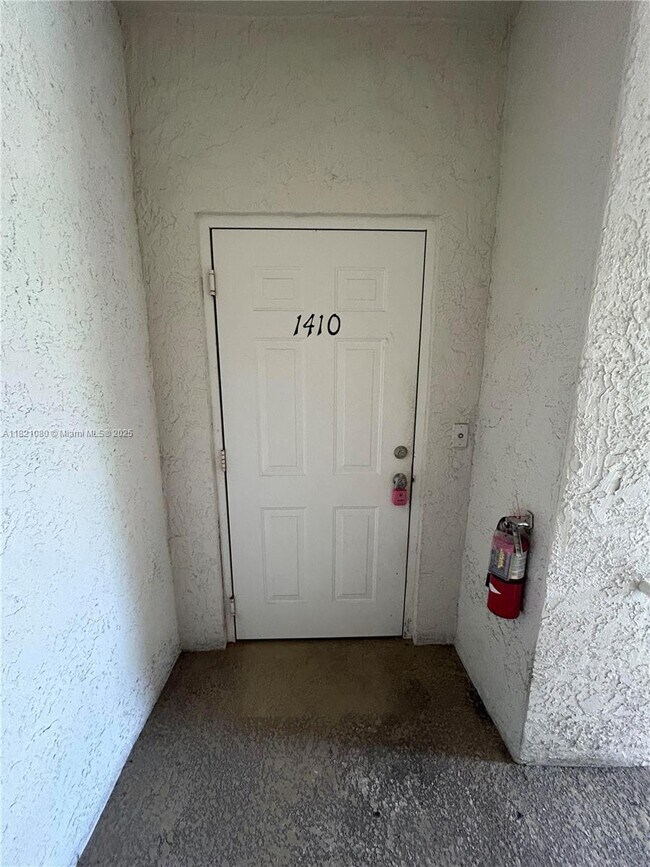 Foto del edificio - 4802 Washington St