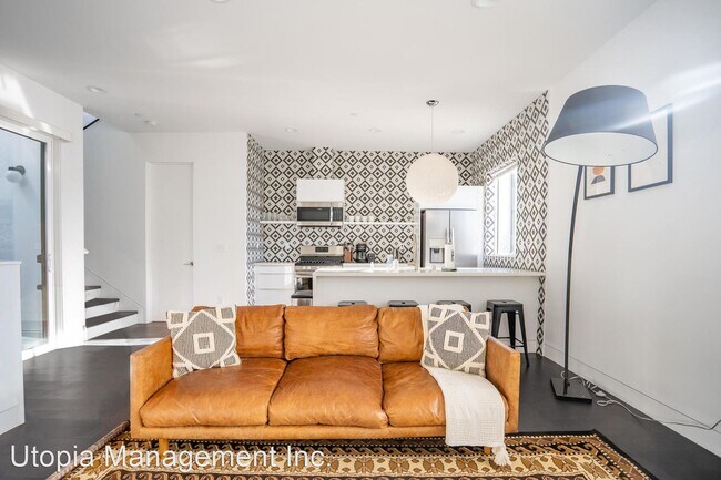 Building Photo - 2 br, 2.5 bath House - 5304 San Pablo Ave ...