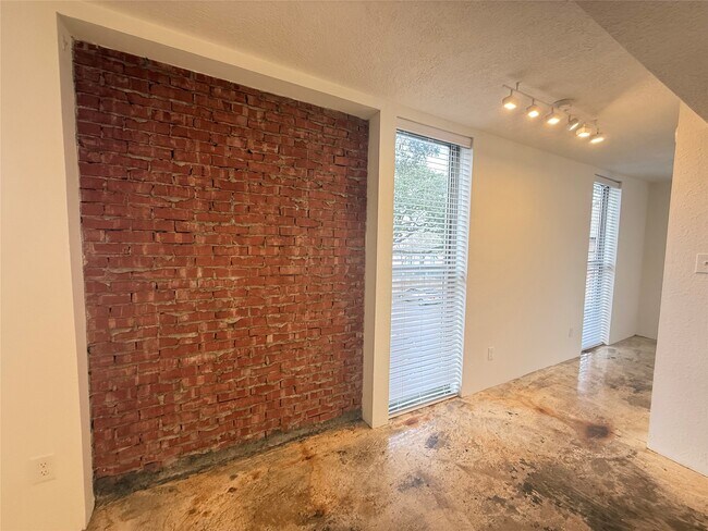 Foto del edificio - 1112 Lawrence St