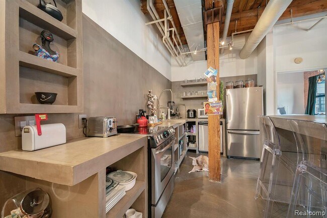 Foto del edificio - 6533 E Jefferson Ave