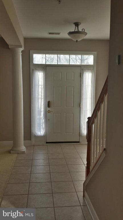 Foto del edificio - 715 Hidden Marsh St