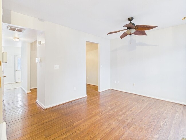 Foto del edificio - 4715 Milfax Rd