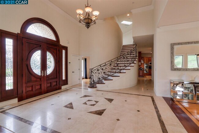 Foto del edificio - 2851 Spring Creek Ln