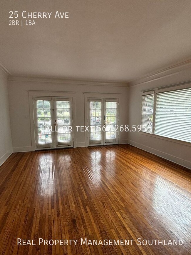 Building Photo - Beautiful 2 Bedroom 1 Bath available now i...