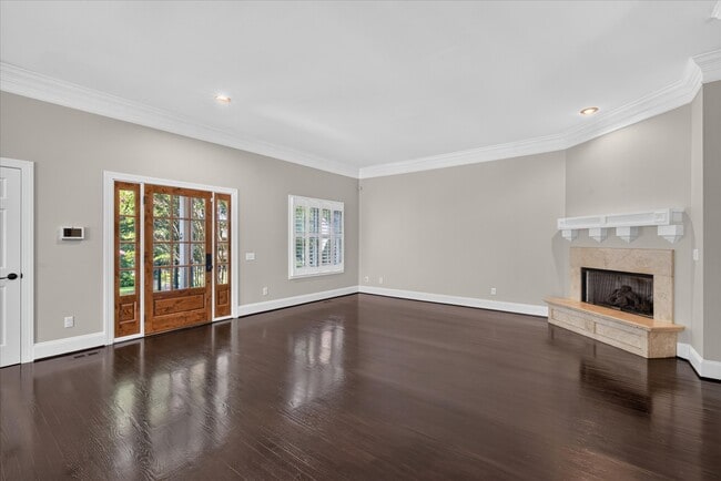 Building Photo - 306 Hillside Ave