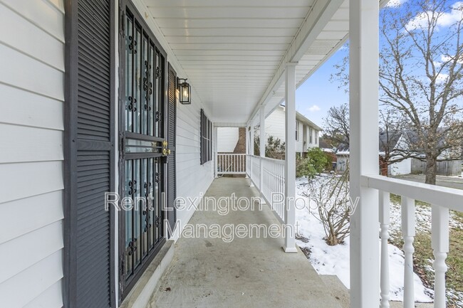 Building Photo - 3300 Houndstooth Ct